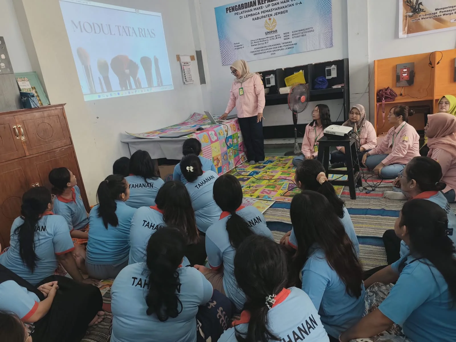 Mahasiswa UNIPAR Gelar Rekognisi Mata Kuliah di Lapas Perempuan Jember dalam Rangka Hardiknas — dokumentasi 1