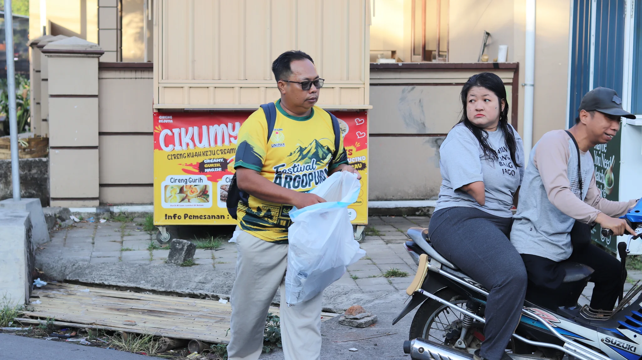 Jalan Sehat, Bakti Sosial, dan Aksi Bersih Sampah Meriahkan FESTIVAL ARGOPURO I DIES NATALIES V UNIPAR JEMBER 2026