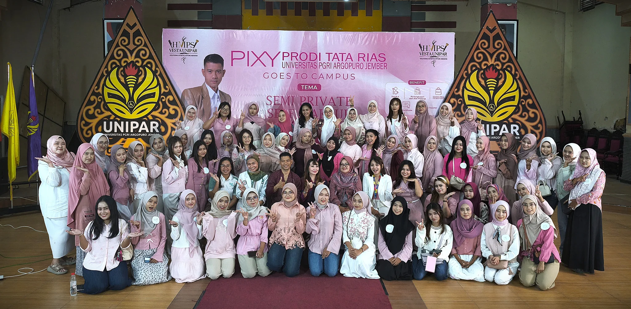 Prodi Pendidikan Vokasional Tata Rias UNIPAR Jember Sukses Gelar PIXY Beauty Class, Hadirkan MUA Profesional Irfan Al Faris — dokumentasi 1