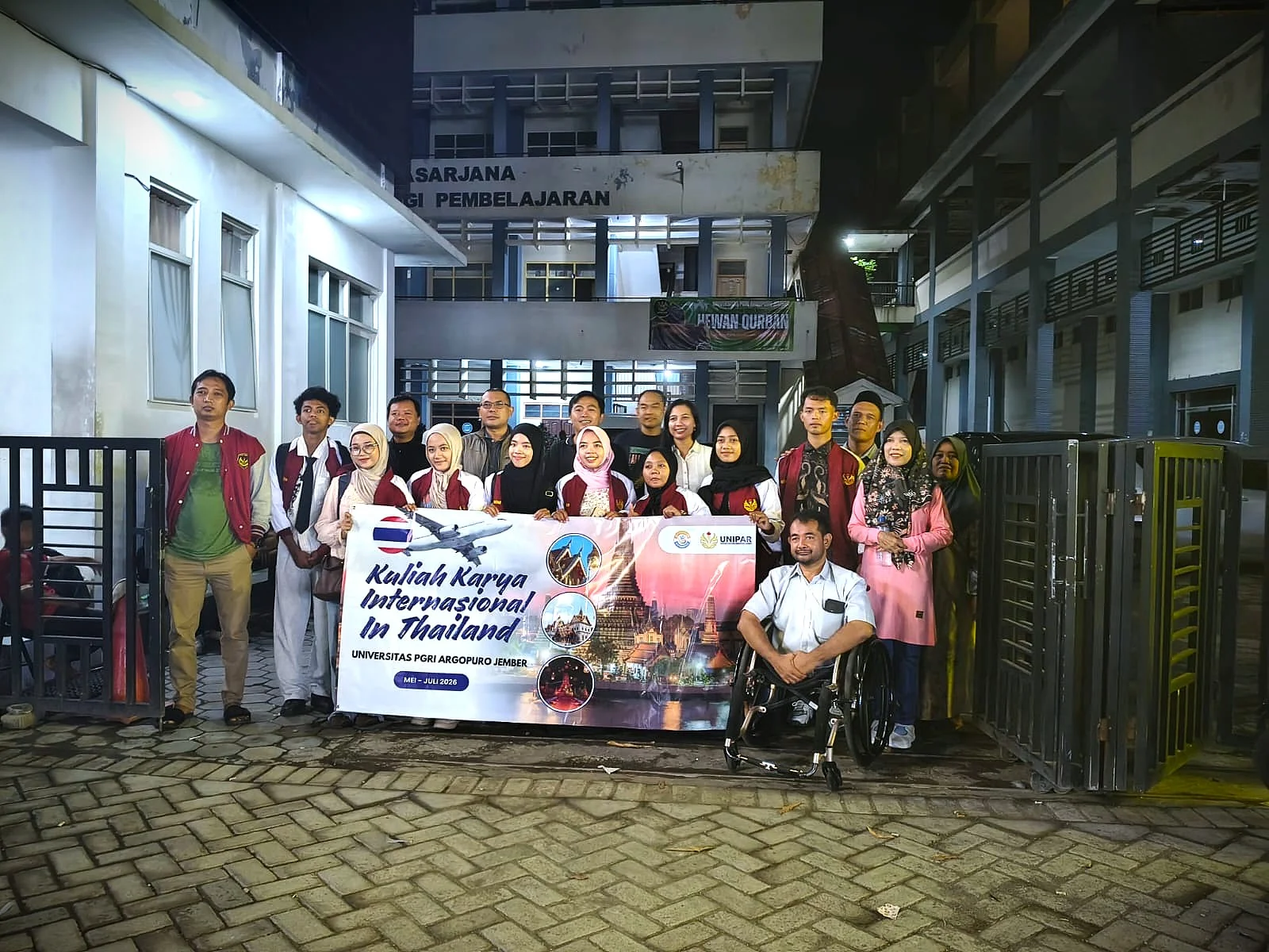 UNIPAR JEMBER Lepas Mahasiswa Kuliah Karya Internasional ke Thailand — dokumentasi 3